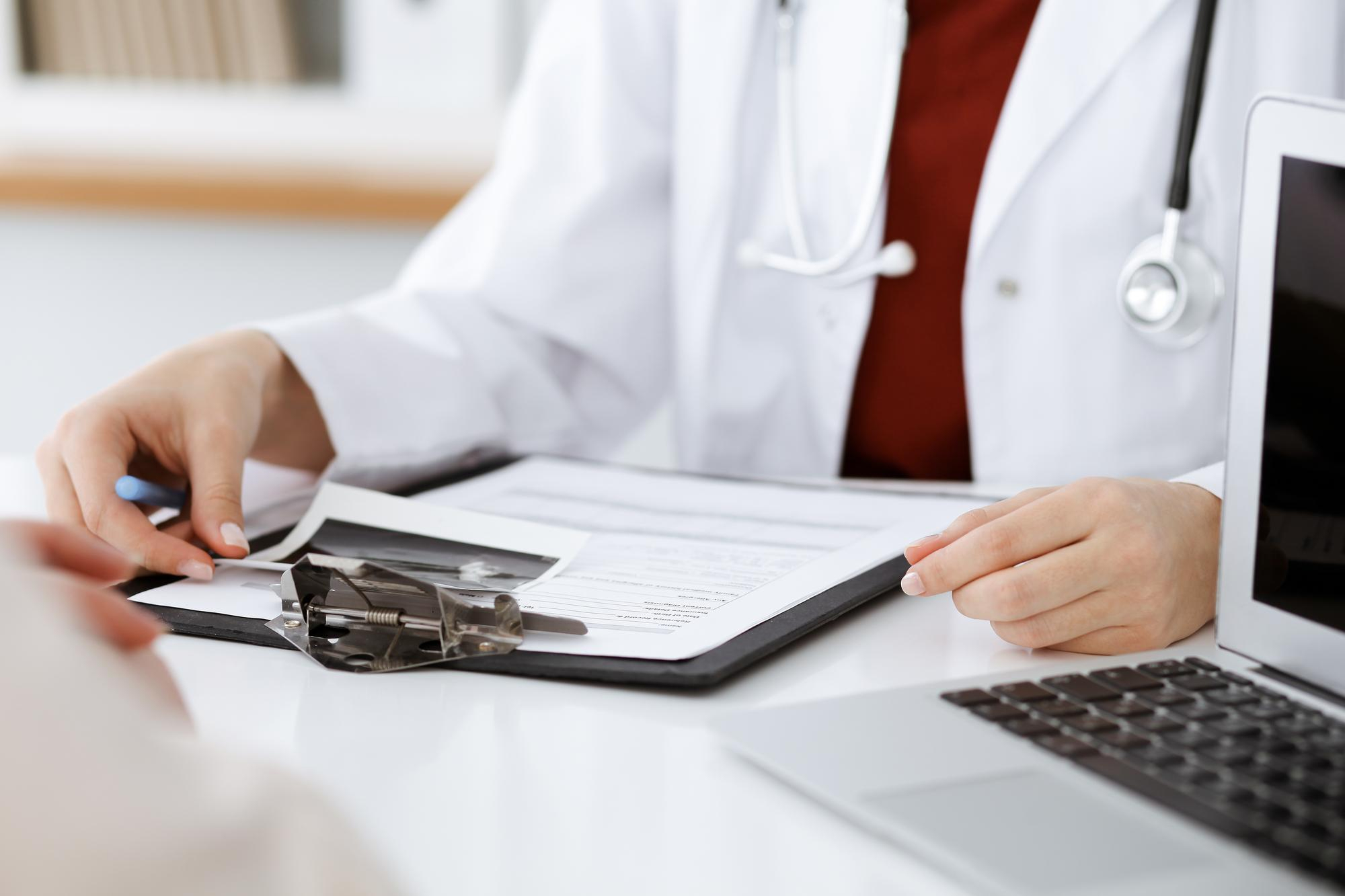 Seguro medico obligatorio en España para extranjeros